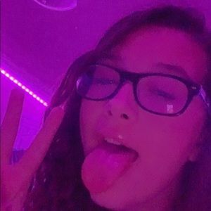 Meet your Posher, Bella